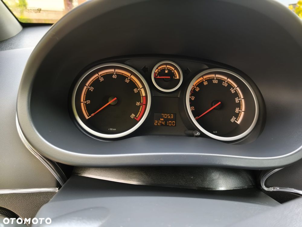 Opel Corsa 1.2 16V Cosmo - 4