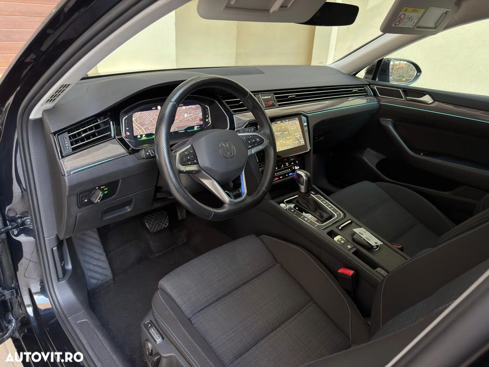 Volkswagen Passat - 22