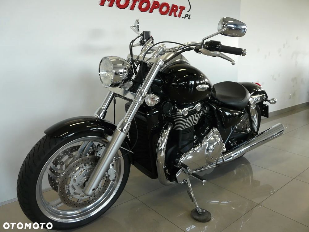 Triumph Thunderbird - 3