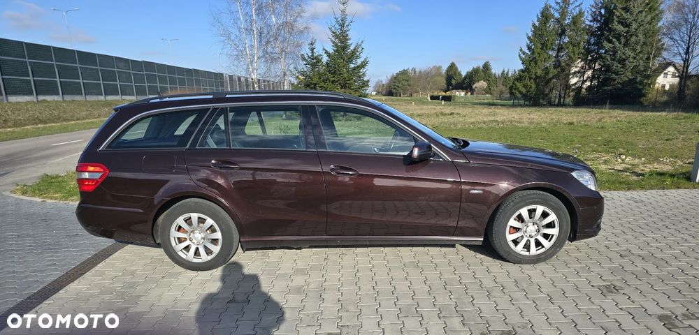 Mercedes-Benz Klasa E 220 CDI BlueEff - 1