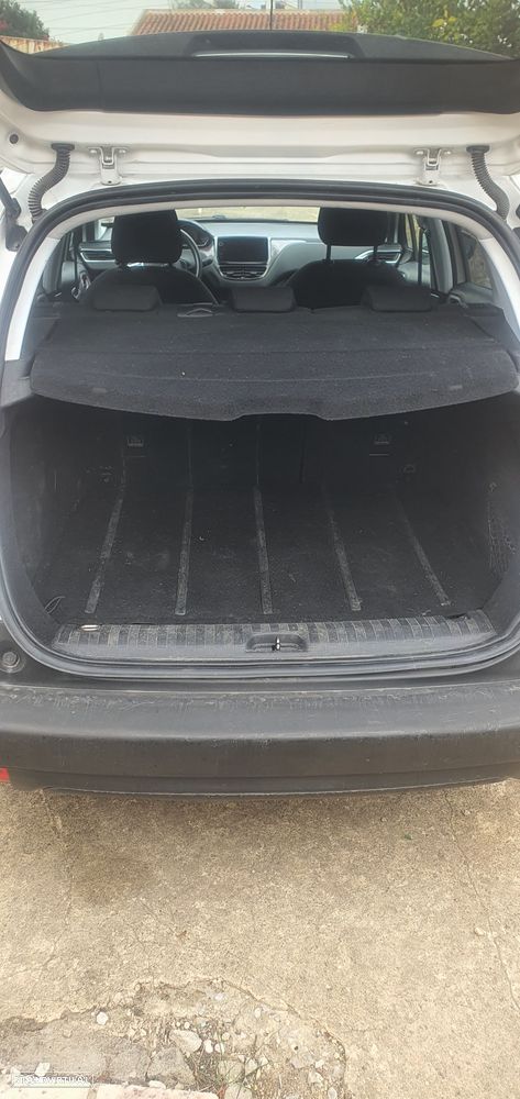 Peugeot 2008 - 18