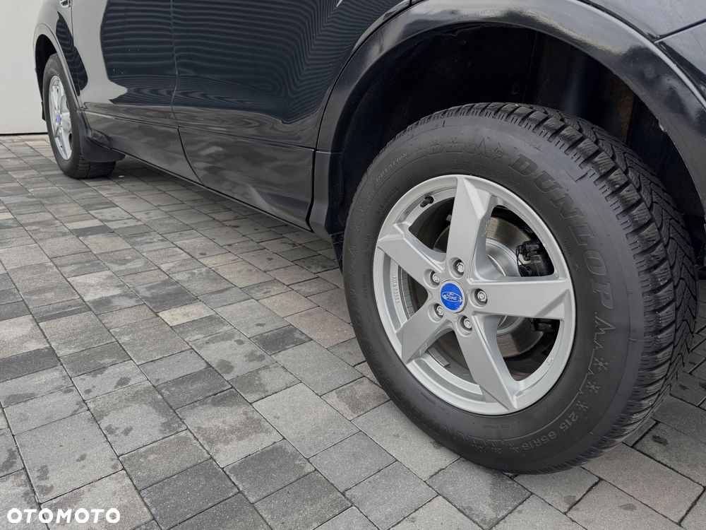 Ford Kuga 2.0 TDCi 2x4 Titanium - 36