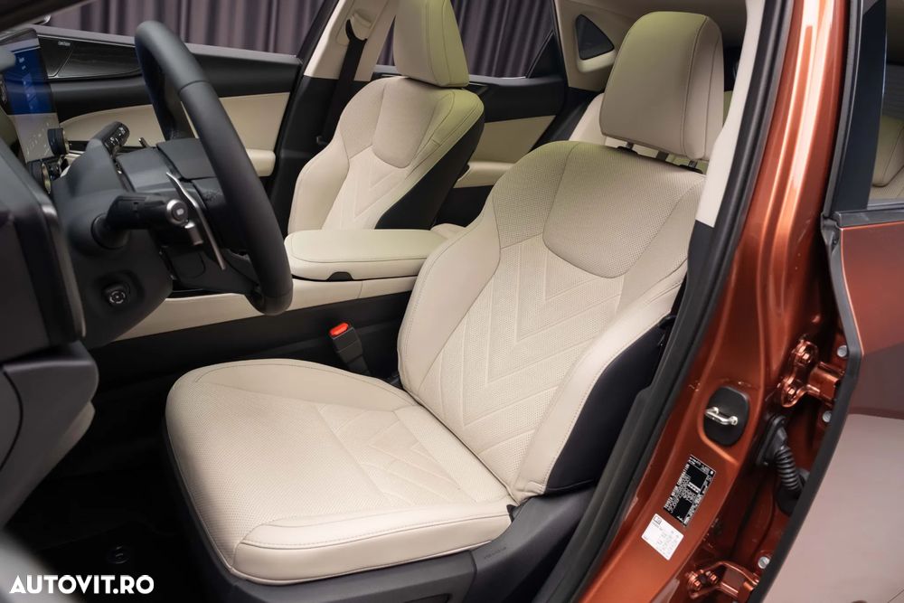 Lexus Seria NX 450h+ E-FOUR Luxury - 27