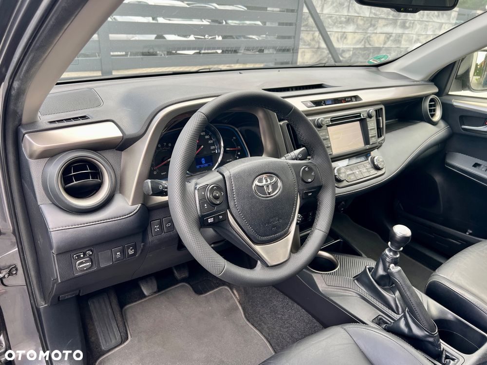 Toyota RAV4 2.0 4x4 - 16