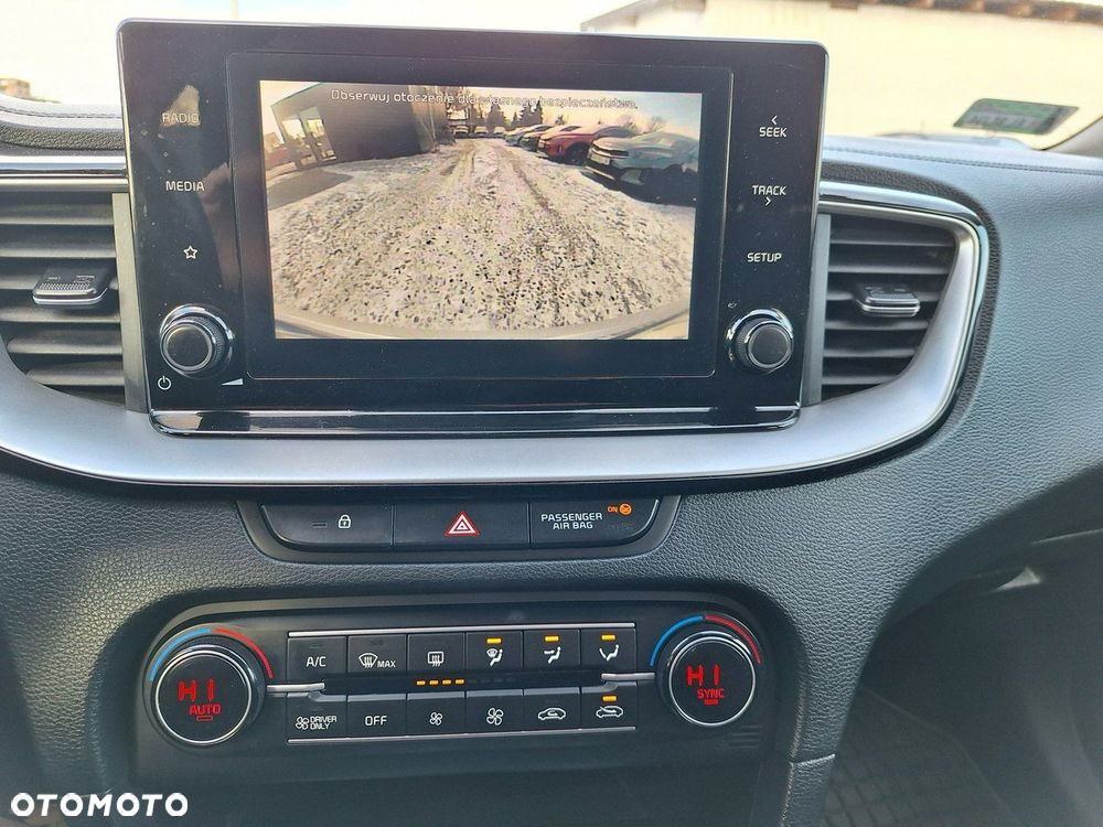 Kia Ceed - 17