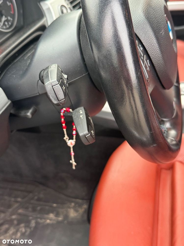 BMW Seria 3 330d xDrive - 22