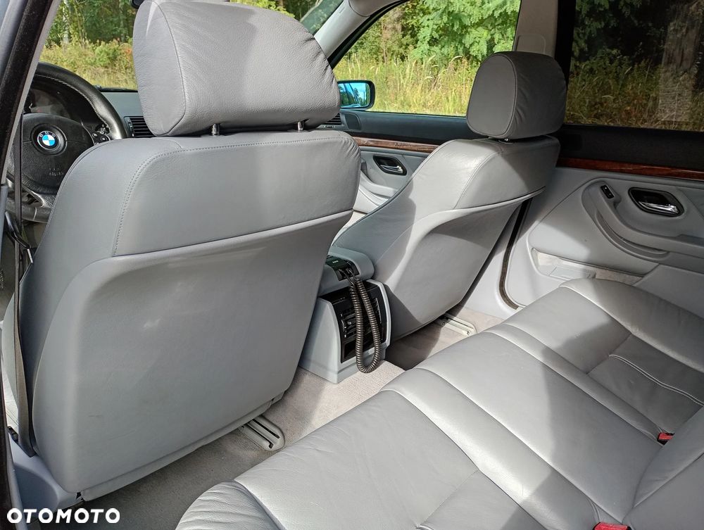BMW Seria 5 - 16