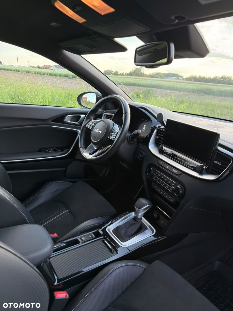 Kia XCeed 1.6 T-GDI Prestige Line DCT - 23