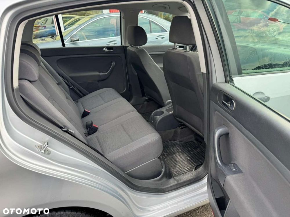 Volkswagen Golf Plus - 14