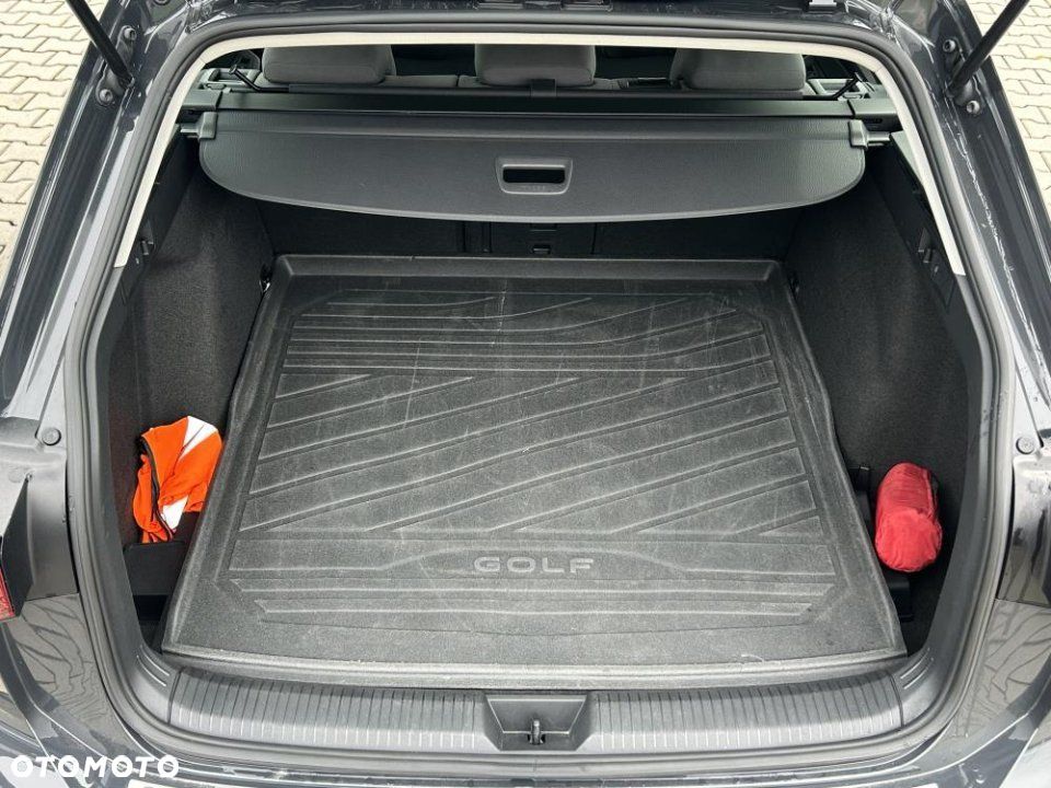 Volkswagen Golf - 23