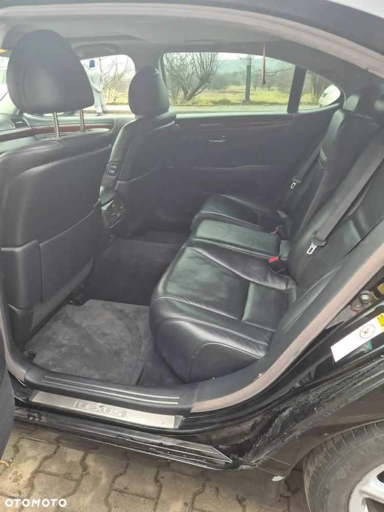 Lexus LS 460 Ambience Line + Impression Line - 16