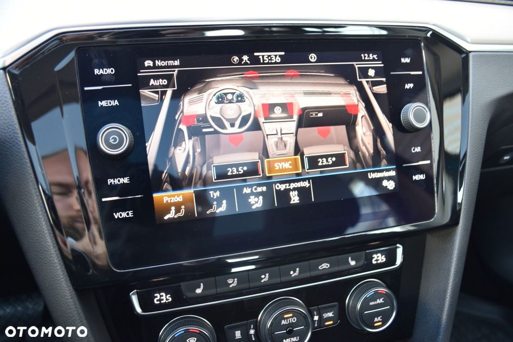 Volkswagen Passat 2.0 TDI Bi-Turbo BMT 4Mot Highline DSG - 23