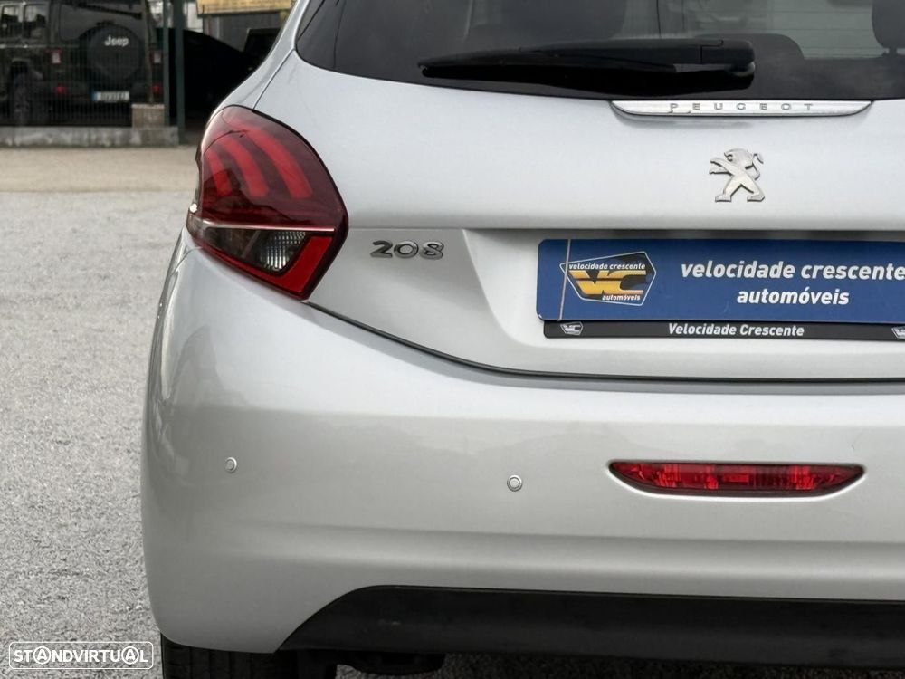 Peugeot 208 1.2 PureTech Style - 13