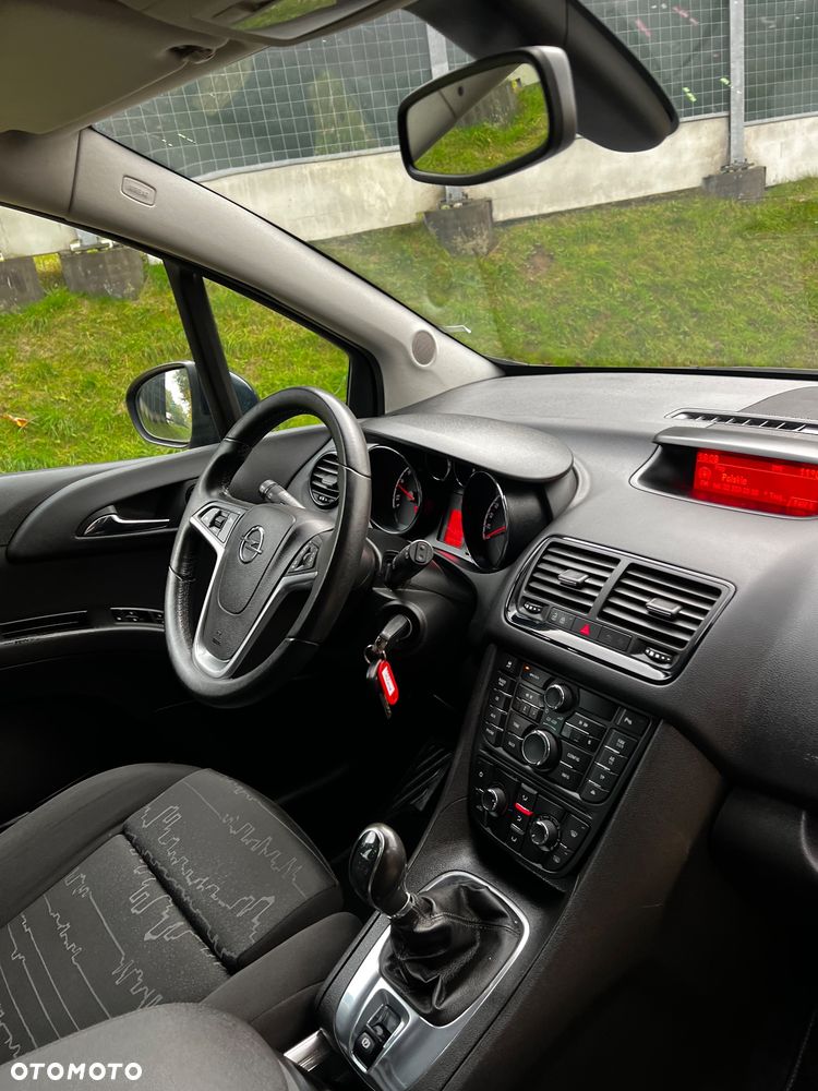 Opel Meriva 2012 photo 5