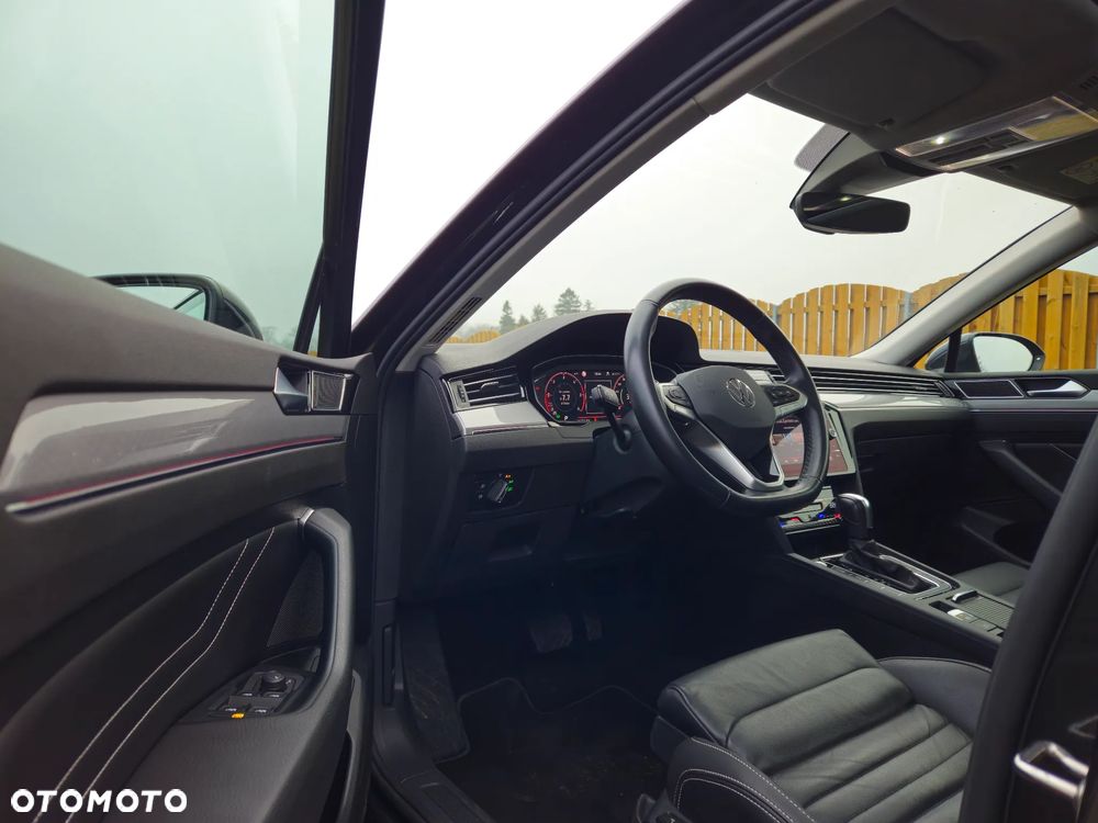 Volkswagen Passat 2.0 TDI SCR DSG Business - 16