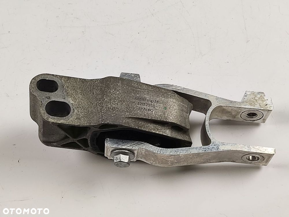 VOLVO XC40 2.0T T4 17-21r Poduszka Łapa Silnika - 5