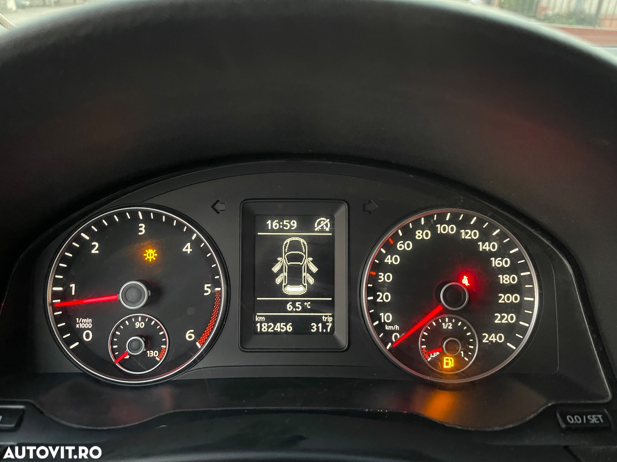 Volkswagen Golf Plus 1.6 TDI DPF BMT Trendline - 8