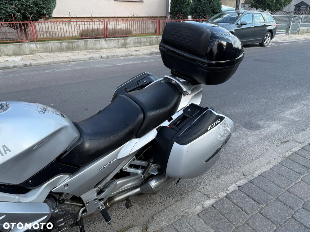 Yamaha FJR - 16