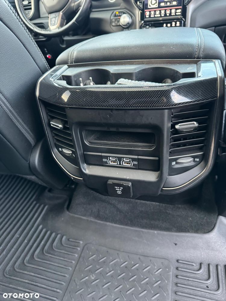 RAM 1500 Crew Cab Sport - 21