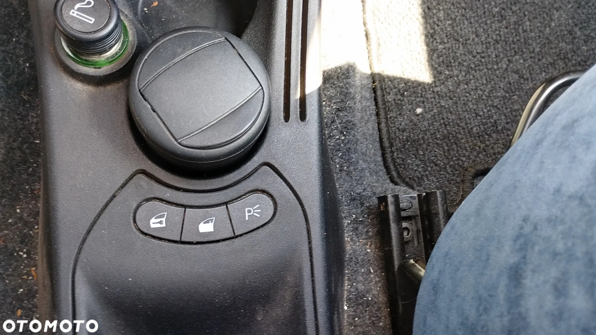 Lancia Ypsilon 1.2 8V Argento (5 os.) - 15
