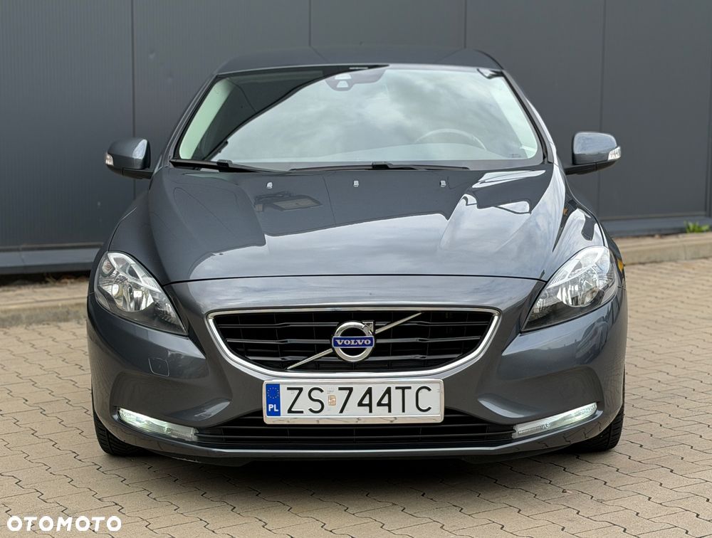 Volvo V40 T3 Momentum - 2