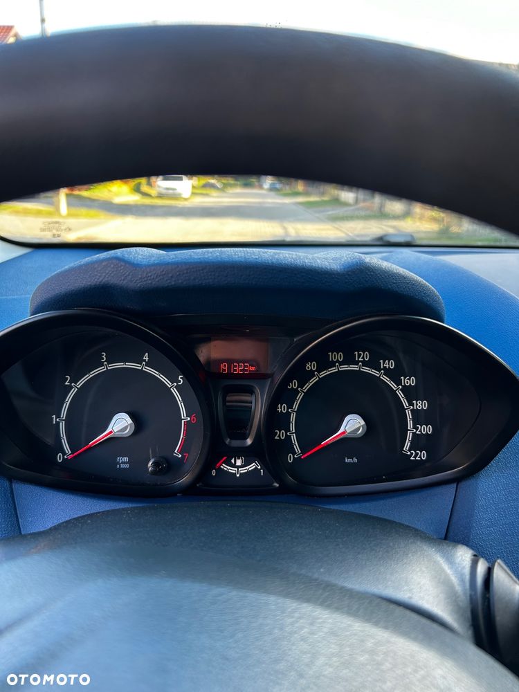 Ford Fiesta 1.25 Ambiente - 16