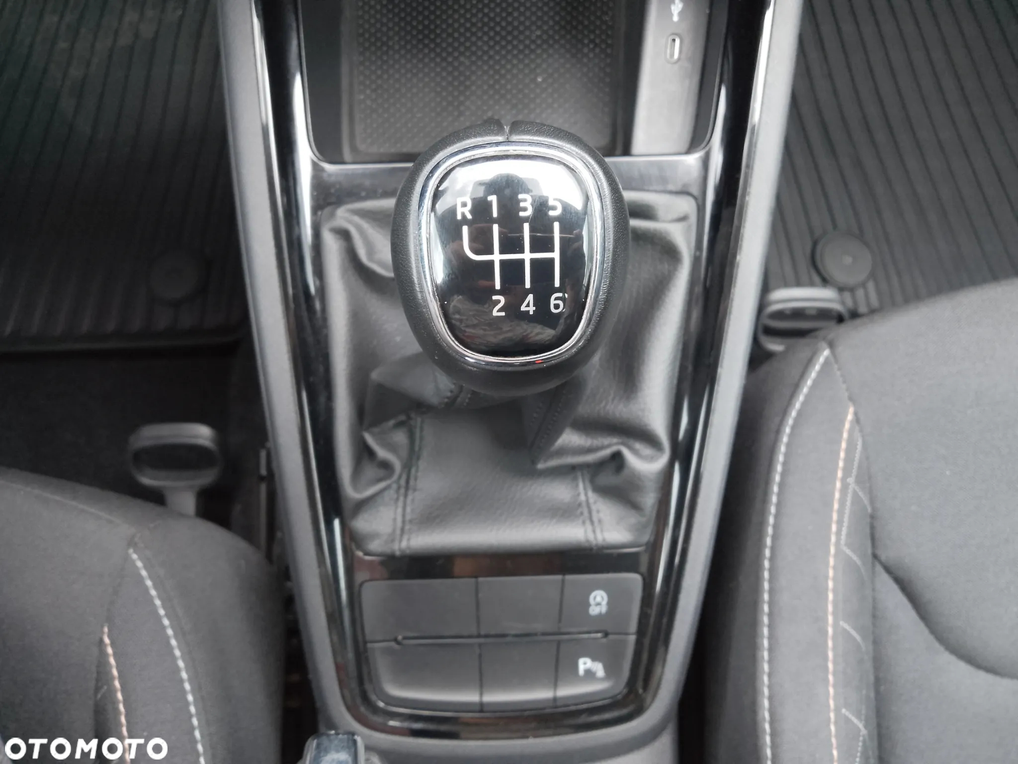Skoda Kamiq 1.5 TSI Ambition - 24