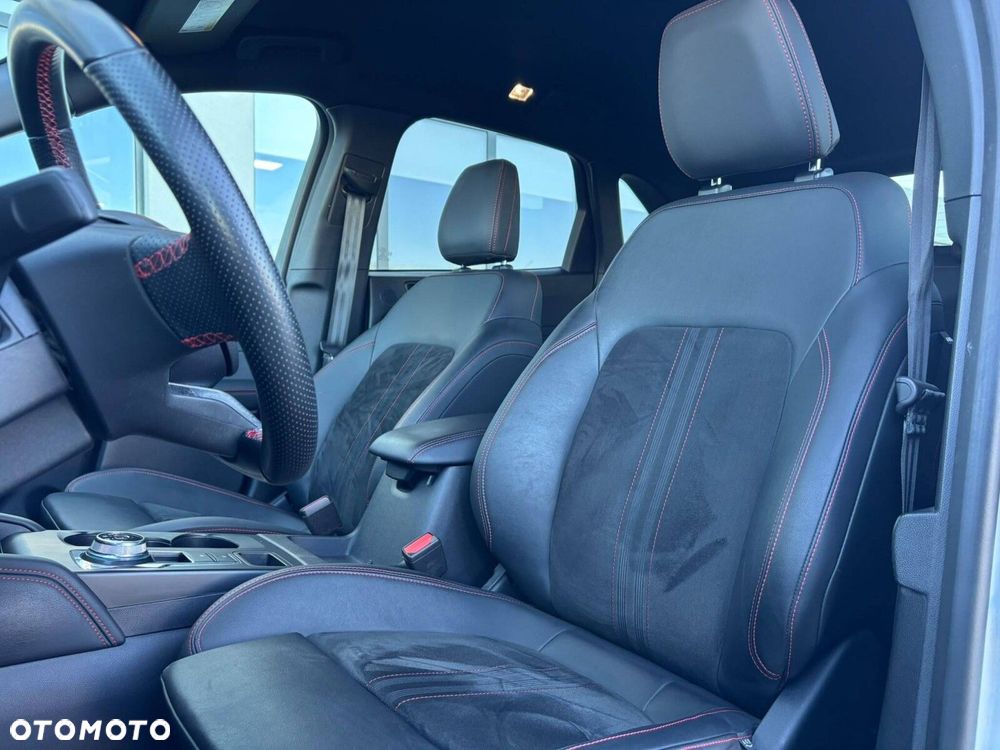 Ford Kuga - 19