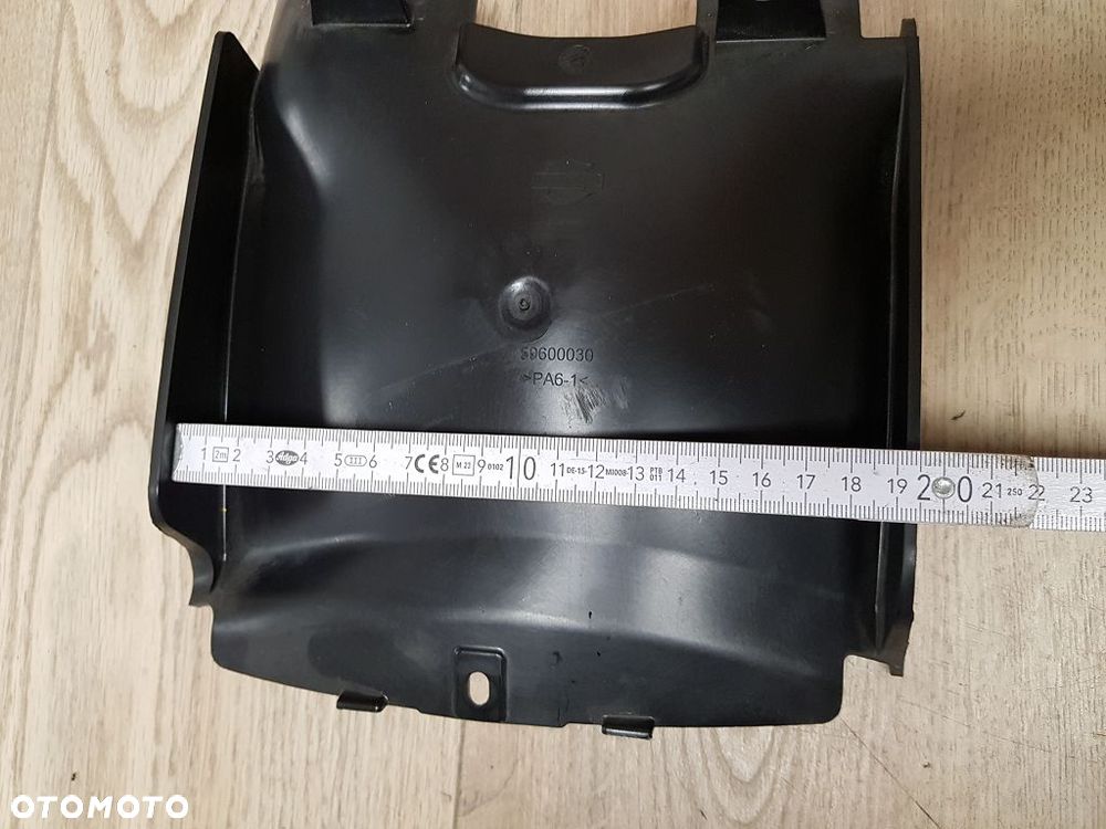 Chlapacz plastik Harley Davidson Softail M8  59600030 - 9