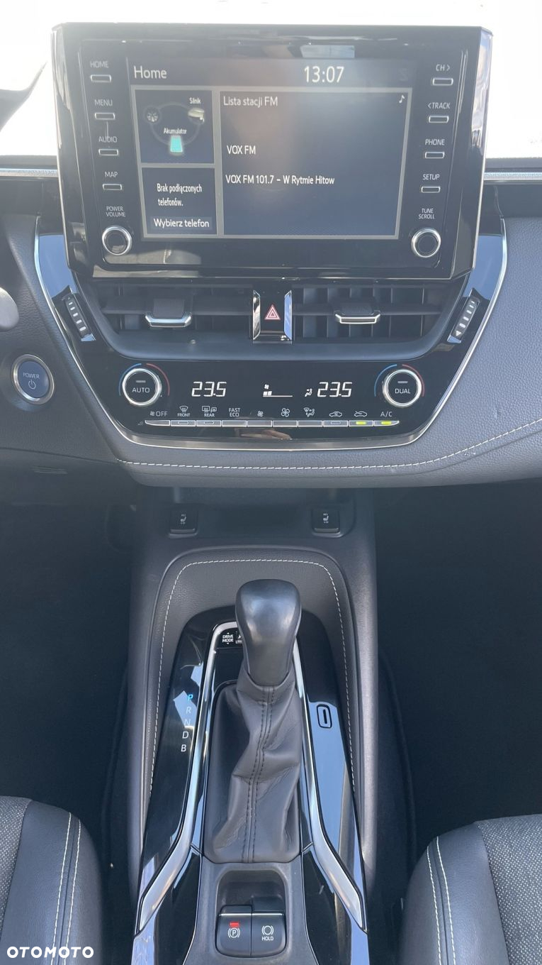 Toyota Corolla 1.8 Hybrid Comfort - 13