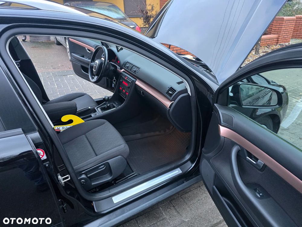 Audi A4 Avant 2.0 TDI - 22