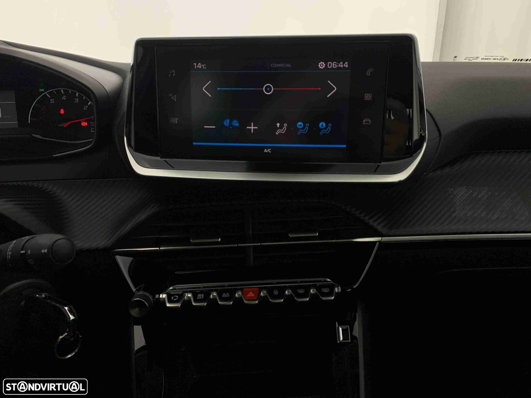 Peugeot 208 1.2 PureTech Active Pack - 11