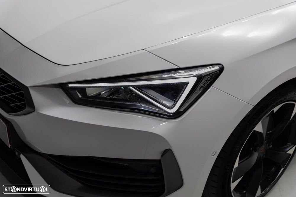 Cupra Leon ST 1.4 e-Hybrid MID DSG - 13