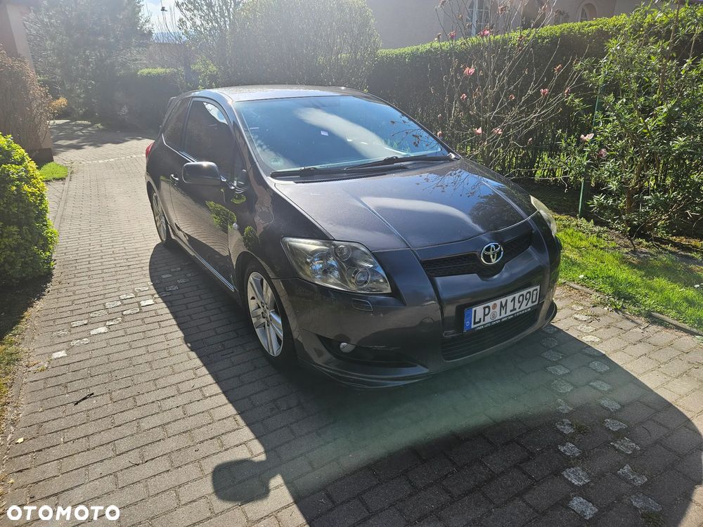 Toyota Auris 2.2 D-4D D-CAT - 17