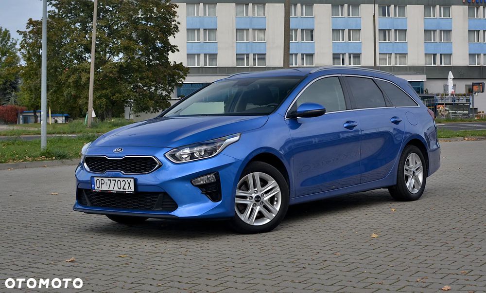Kia Ceed - 9