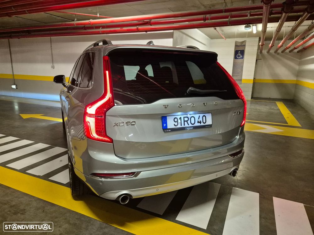 Volvo XC 90 2.0 D5 Momentum AWD - 17