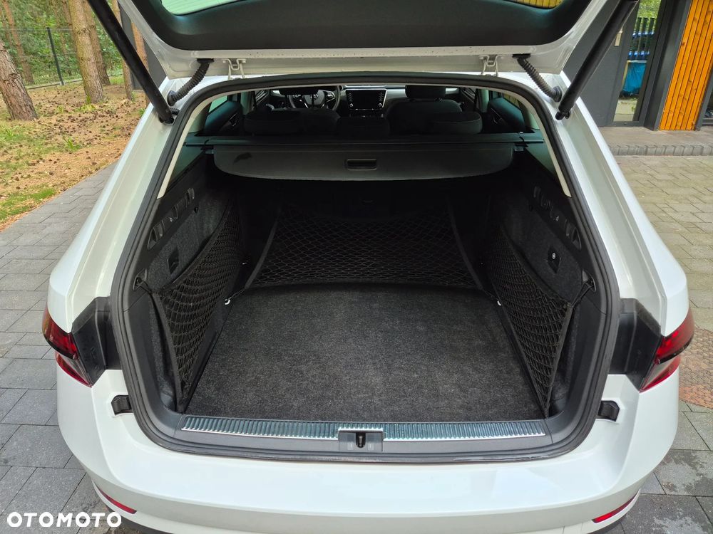 Skoda Superb 2.0 TSI Style DSG - 23
