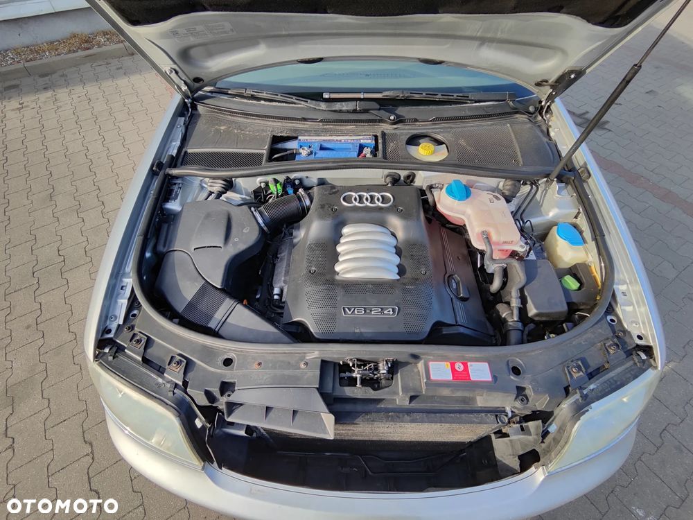 Audi A6 Avant 2.4 - 11