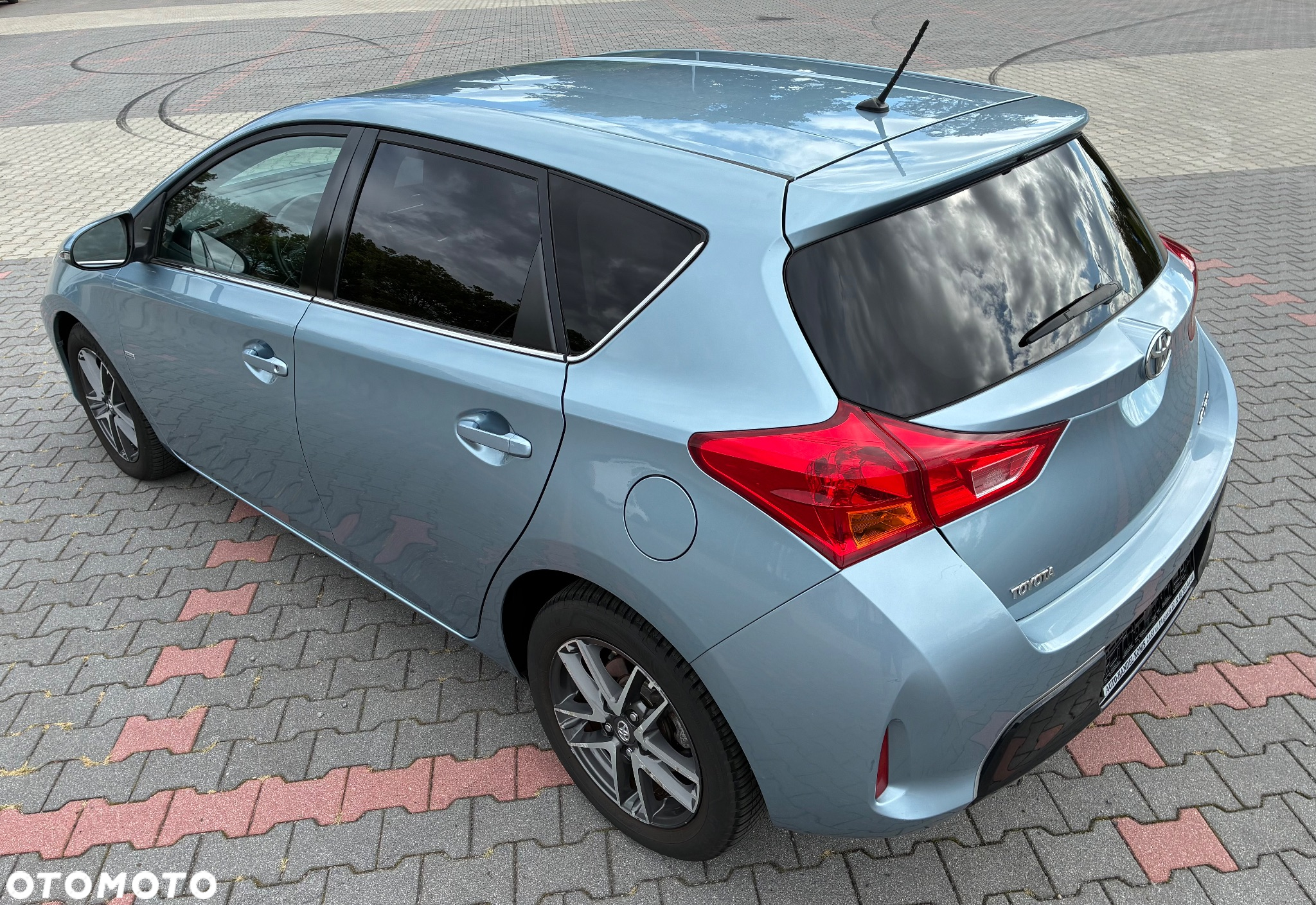 Toyota Auris - 5