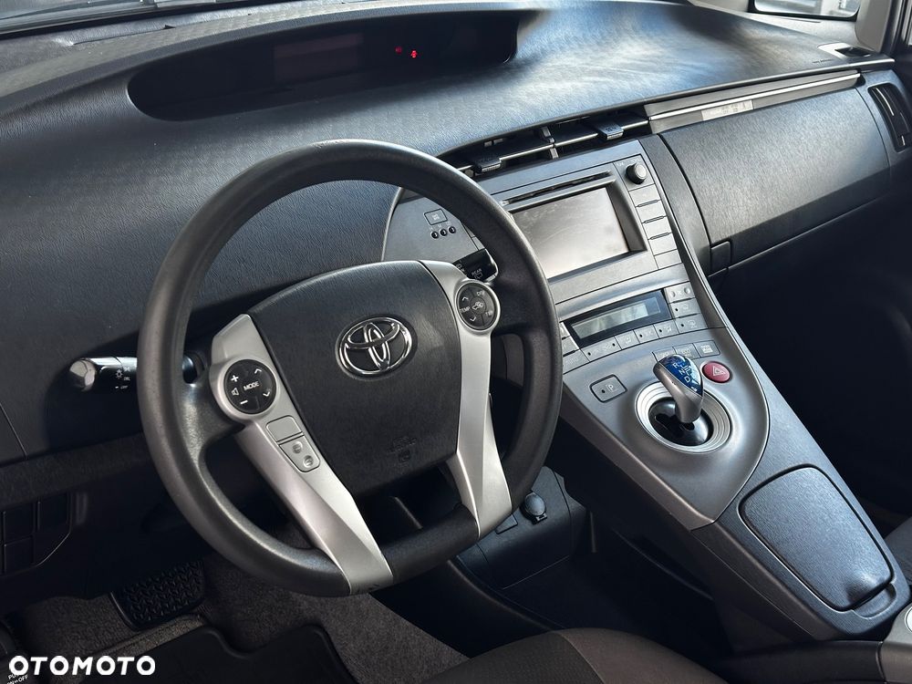 Toyota Prius - 12
