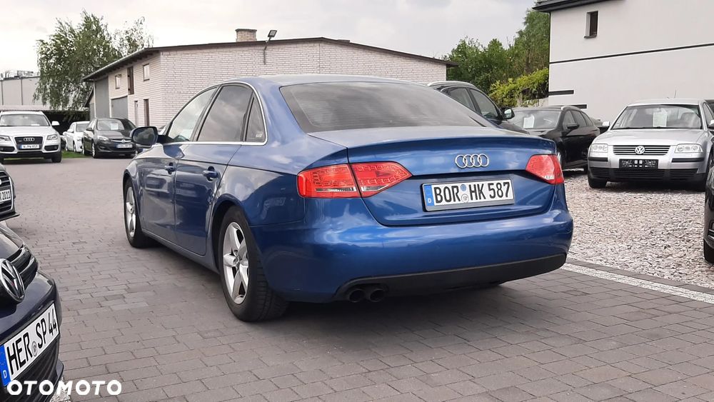 Audi A4 Limousine - 6