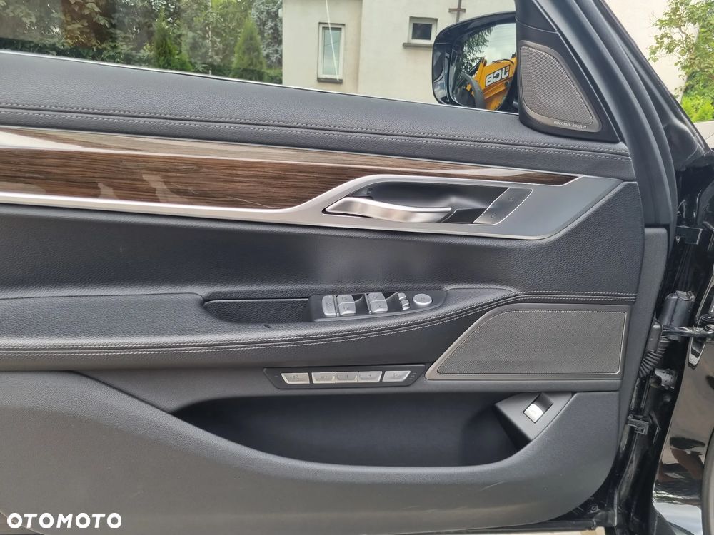 BMW Seria 7 730d - 13