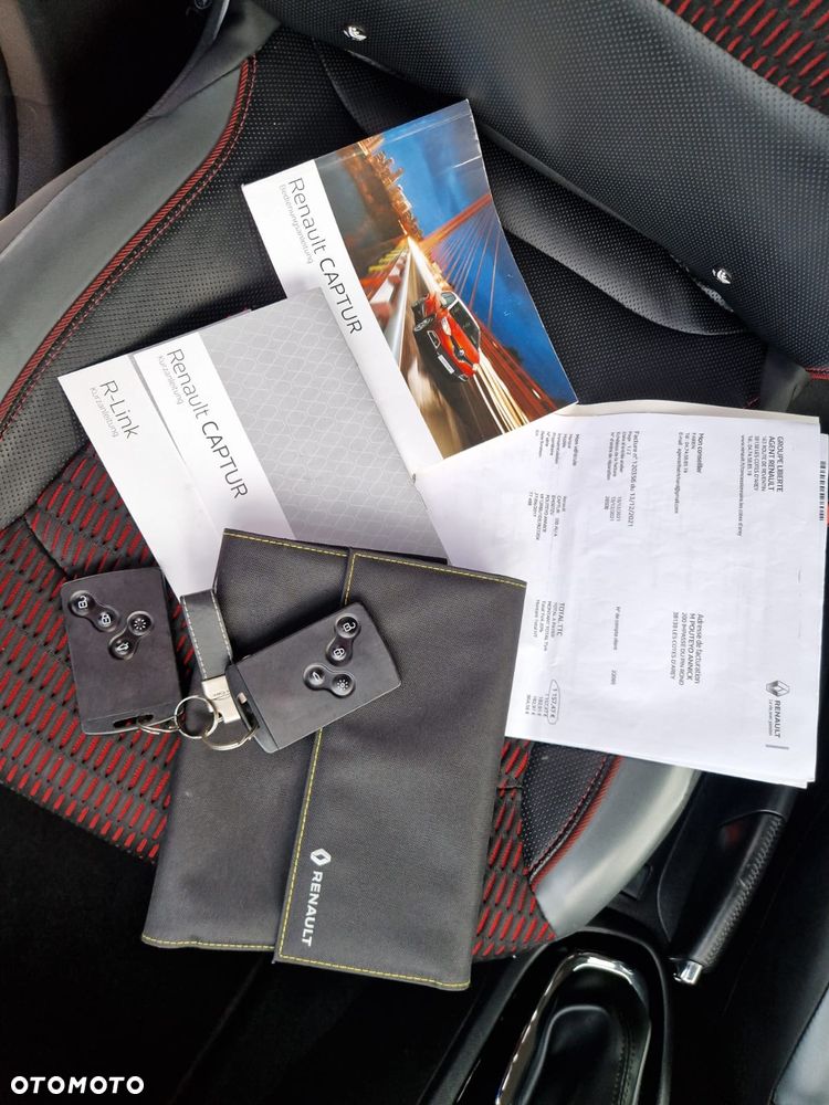Renault Captur - 28