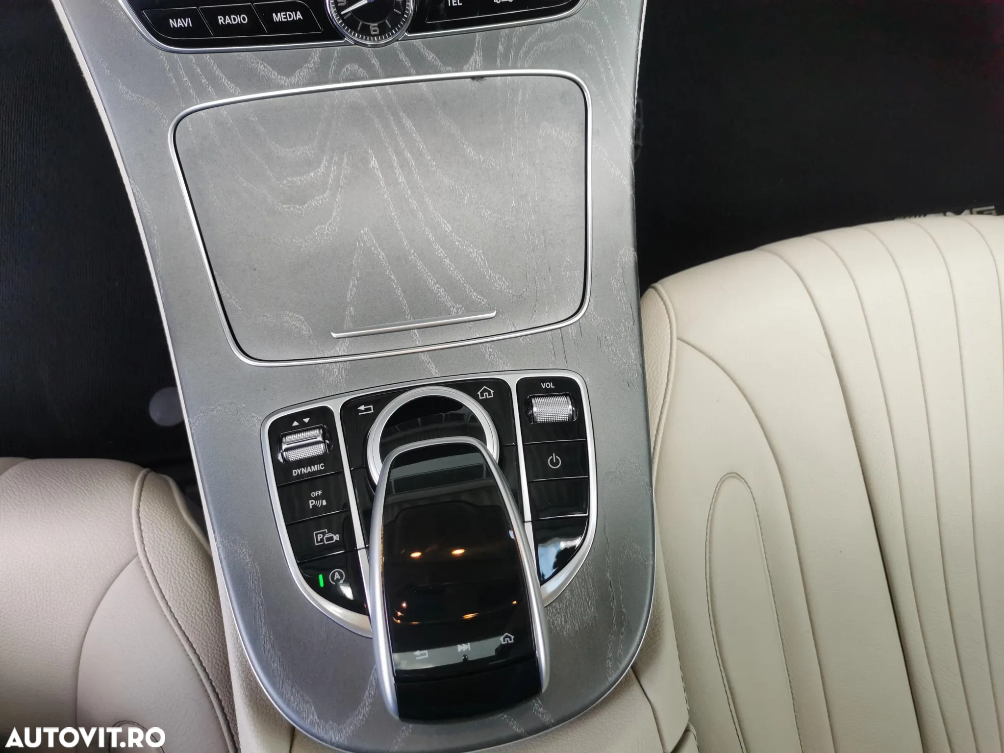 Mercedes-Benz CLS 350 9G-TRONIC AMG Line - 28