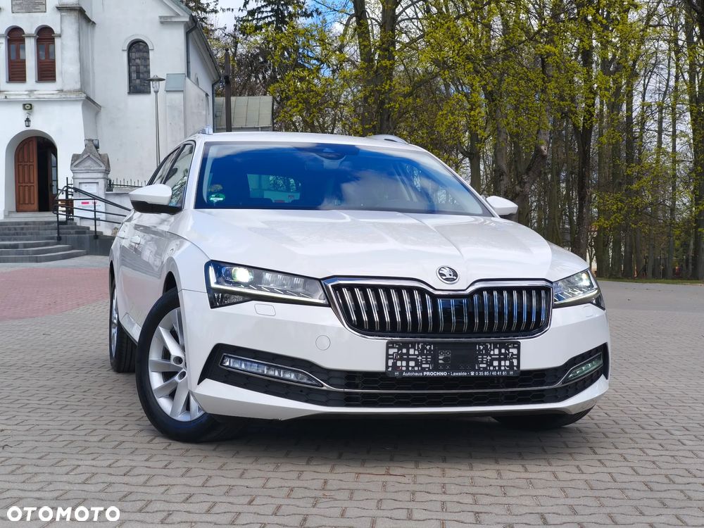 Skoda Superb 2.0 TDI DSG Ambition - 1