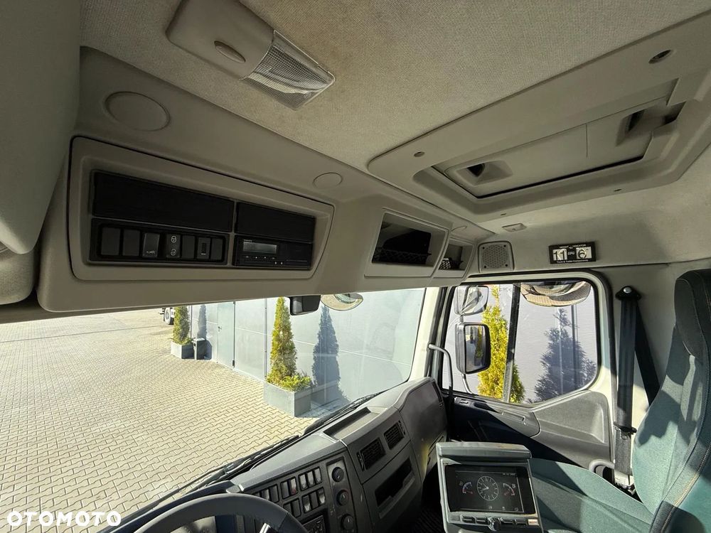 Volvo FL 15.250 Euro 6 // zamiatarka JOHNSTON VT652 //  BUCHER // odkurzacz , polewaczka - 32
