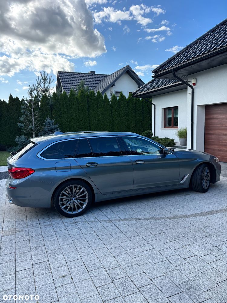 BMW Seria 5 530d xDrive Luxury Line - 29