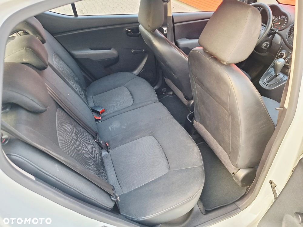 Hyundai i10 1.1 Comfort - 13