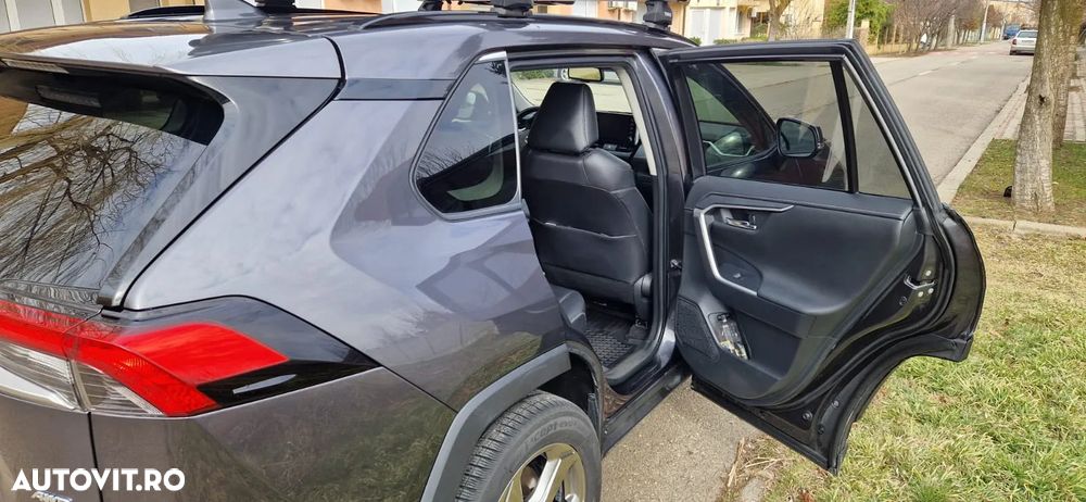 Toyota RAV4 - 14