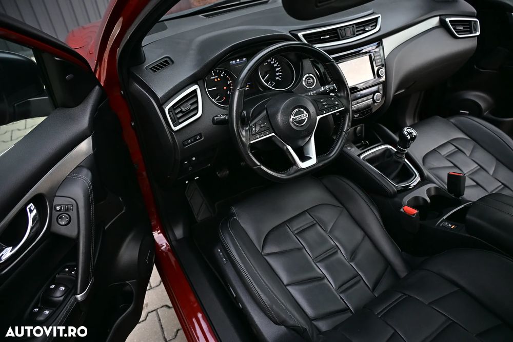 Nissan Qashqai 1.7 dCi TEKNA+ - 29